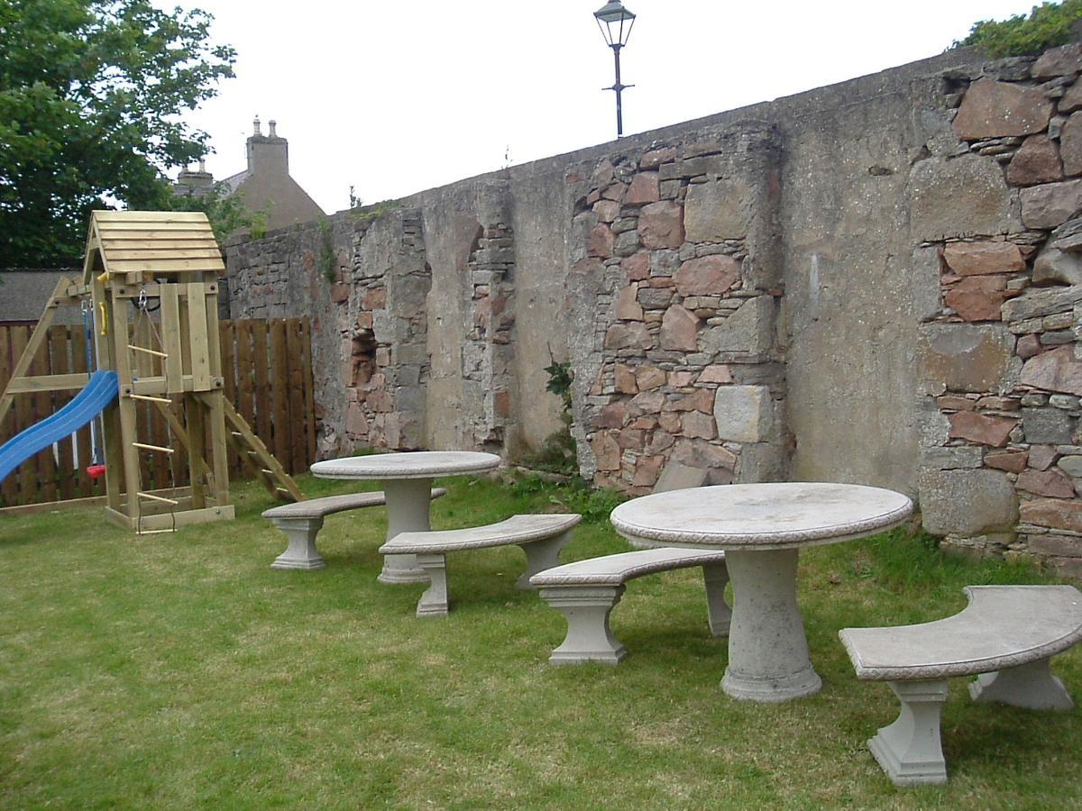Belgrave Arms Hotel Helmsdale Extérieur photo